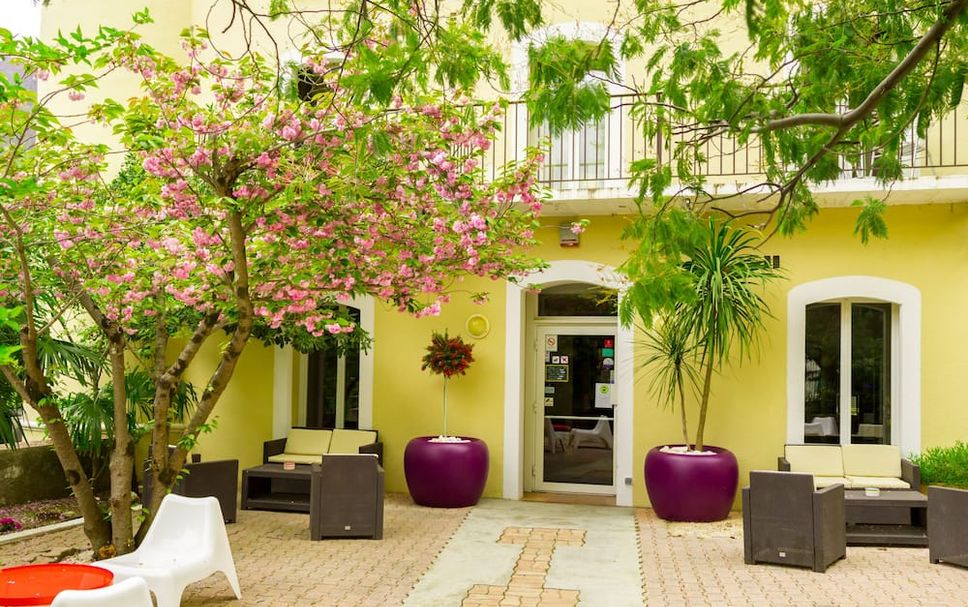 ลาน รูปภาพ