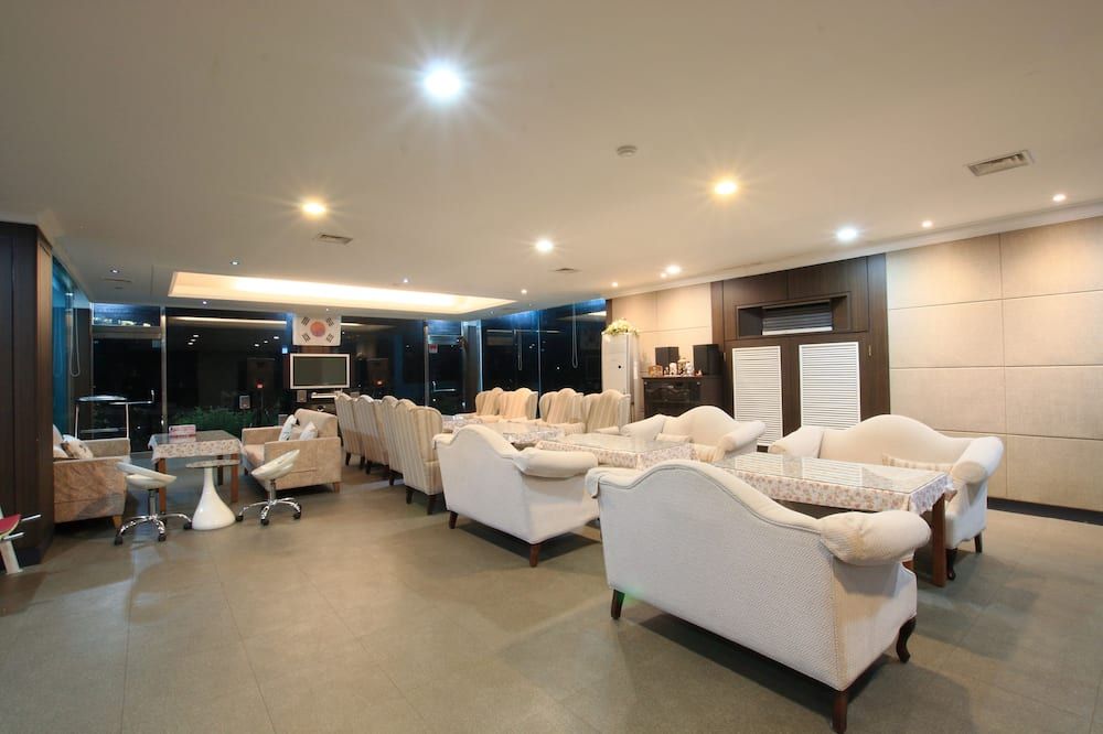เลานจ์