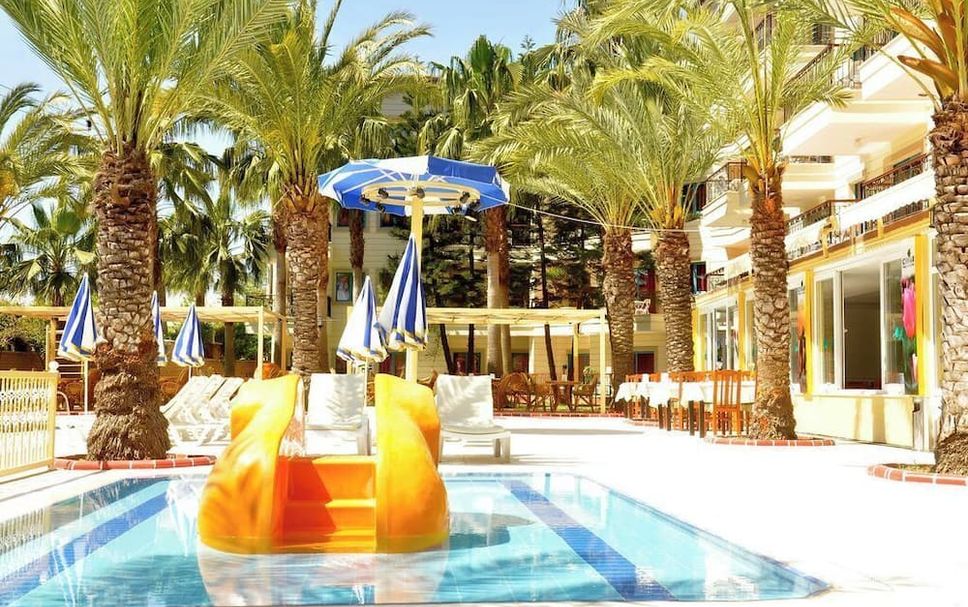 สระว่ายน้ำ รูปภาพ