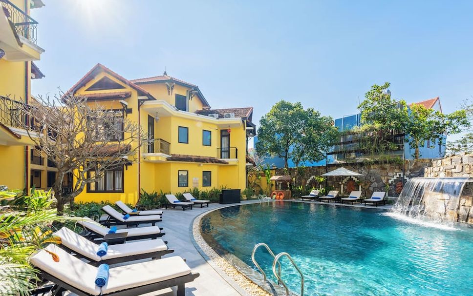 สระว่ายน้ำ รูปภาพ