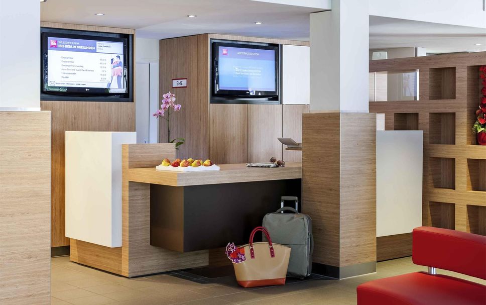 แผนกต้อนรับส่วนหน้า รูปภาพ