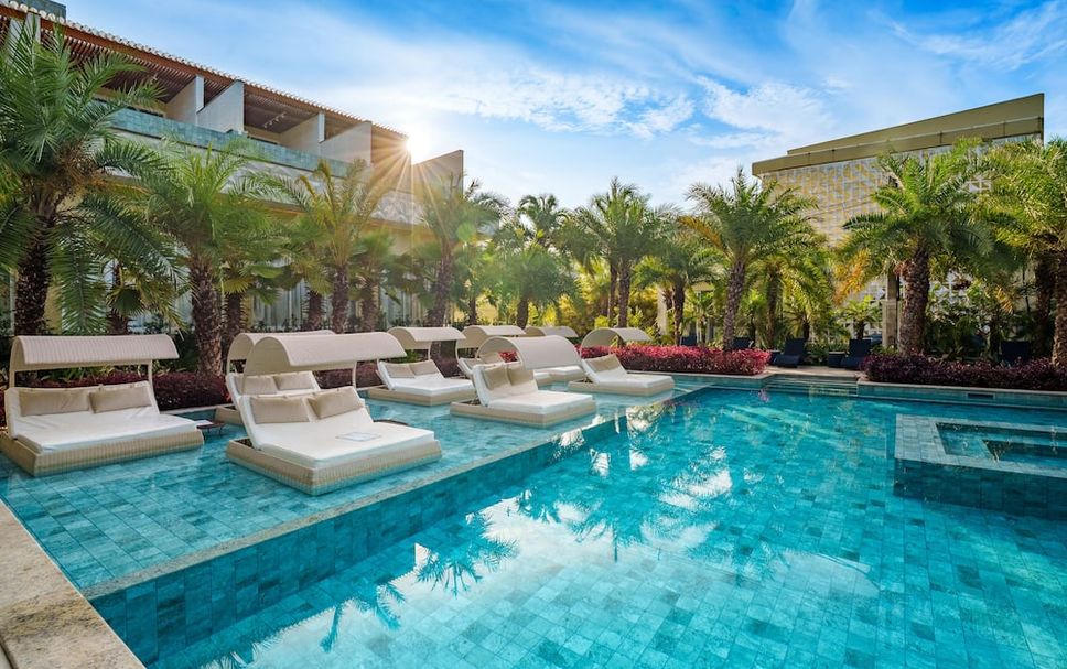 สระว่ายน้ำ รูปภาพ