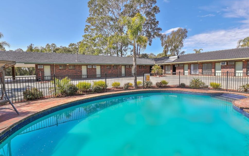 สระว่ายน้ำ รูปภาพ