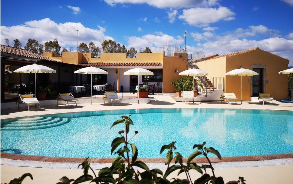 สระว่ายน้ำ รูปภาพ