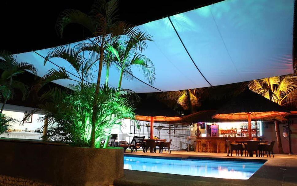 สระว่ายน้ำ รูปภาพ