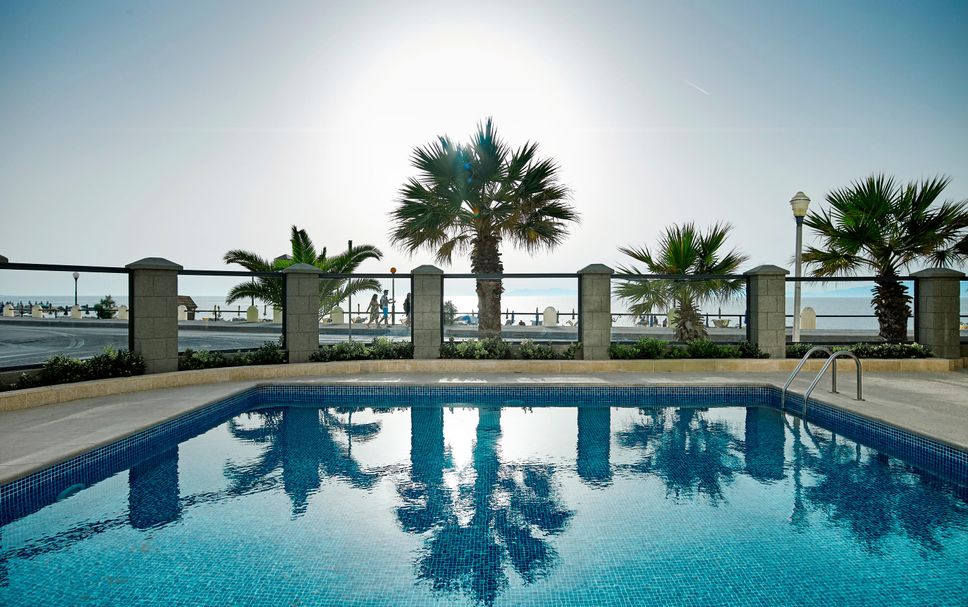 สระว่ายน้ำ รูปภาพ