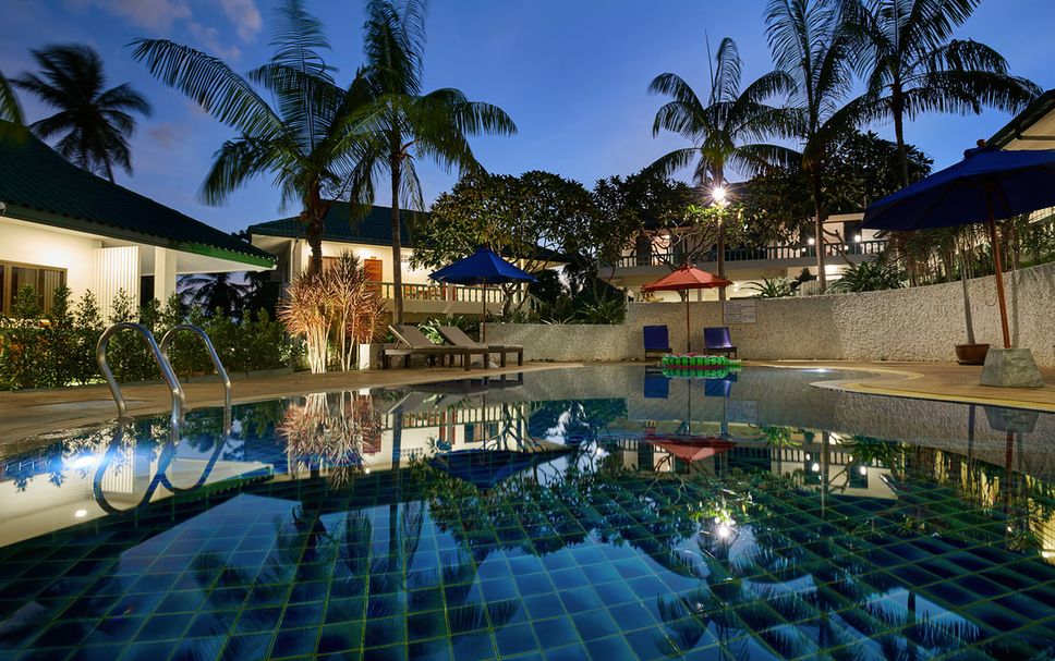 สระว่ายน้ำ รูปภาพ