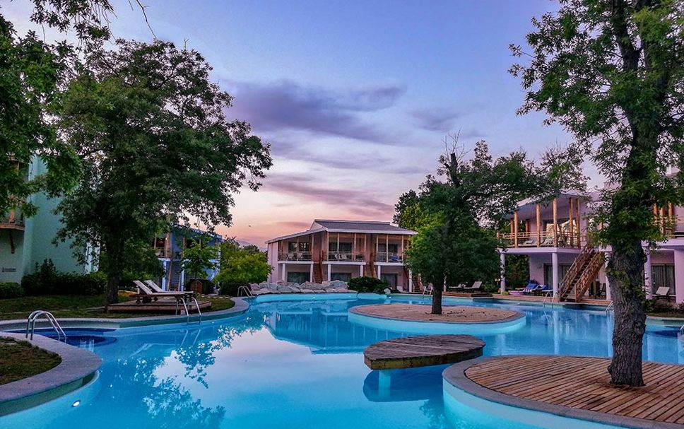 สระว่ายน้ำ รูปภาพ