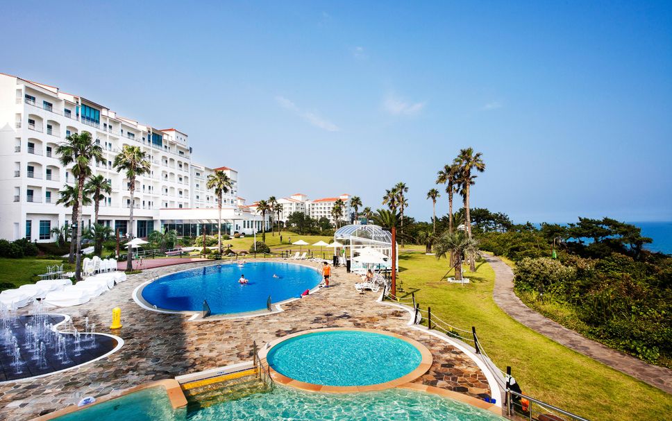 สระว่ายน้ำ รูปภาพ