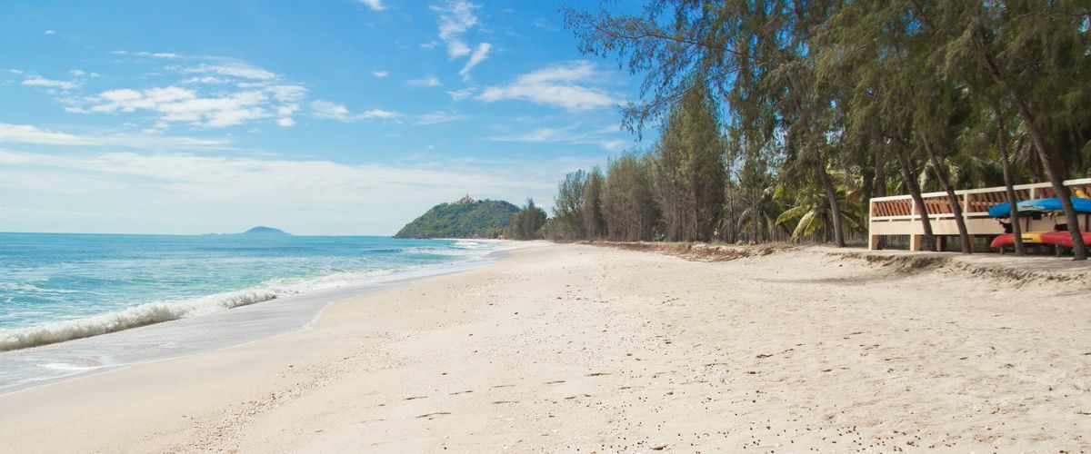ชายหาด