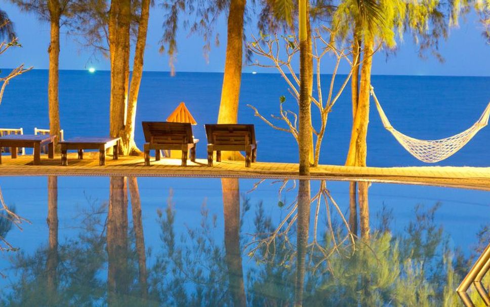 สระว่ายน้ำ รูปภาพ