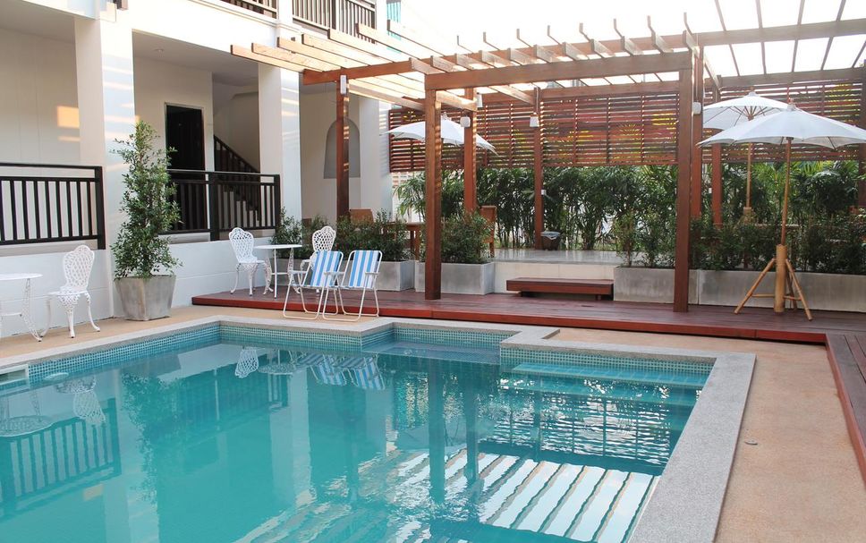 สระว่ายน้ำ รูปภาพ