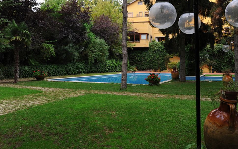 สระว่ายน้ำ รูปภาพ