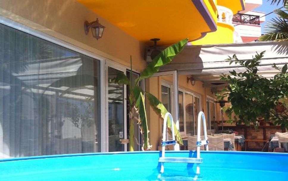 สระว่ายน้ำ รูปภาพ