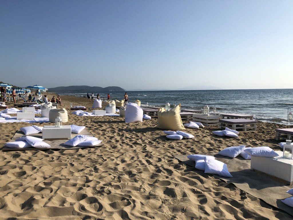 ชายหาด