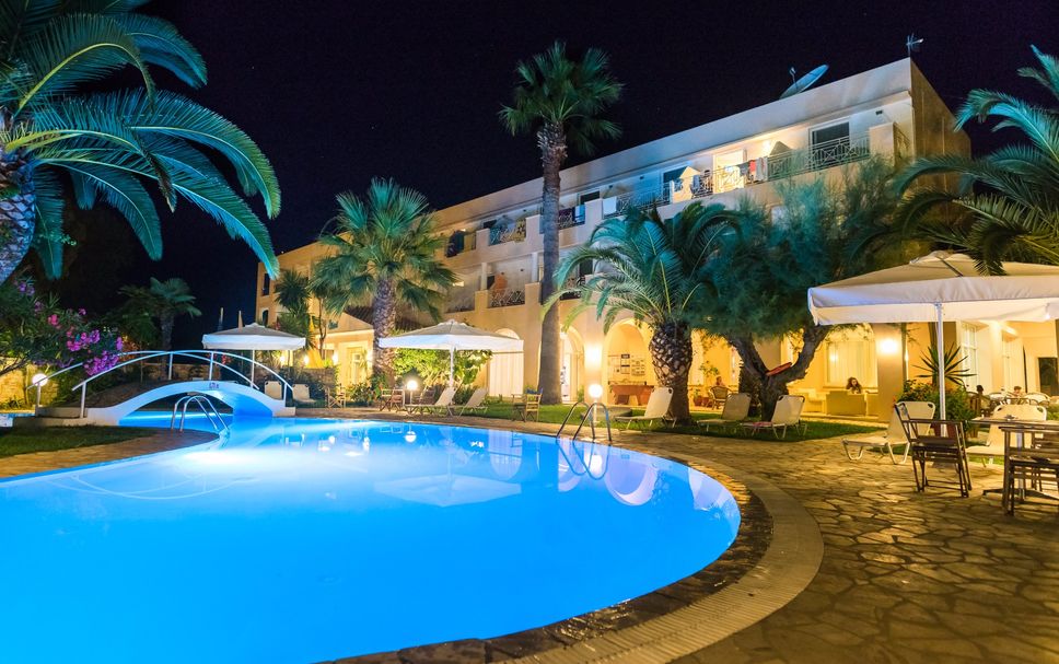 สระว่ายน้ำ รูปภาพ